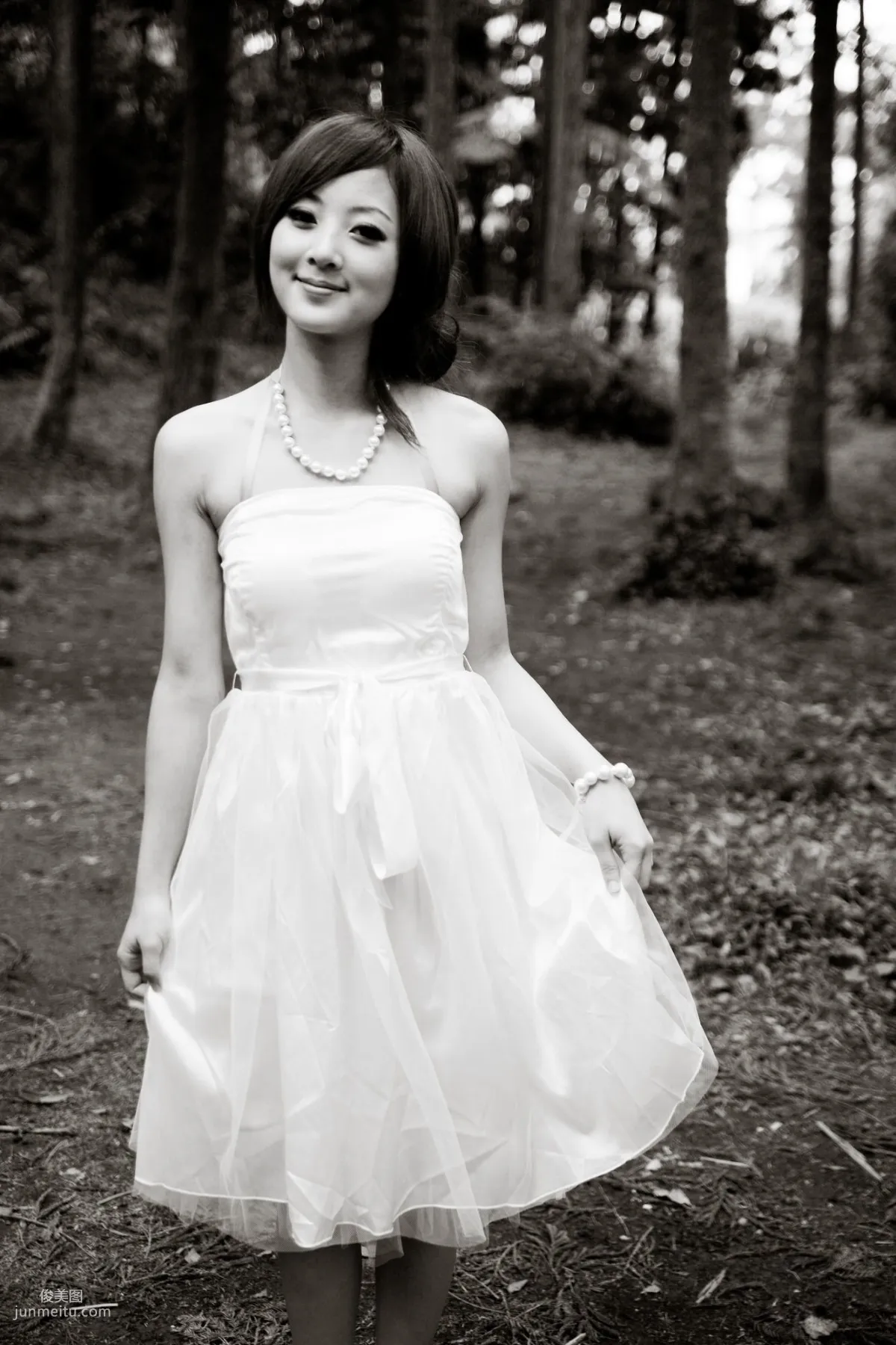 Mikako/Zhang Kaijie White Waltz x Black Obsession Yangmingshan Zhuzihu Outdoor Shoot Photo Set photo 49