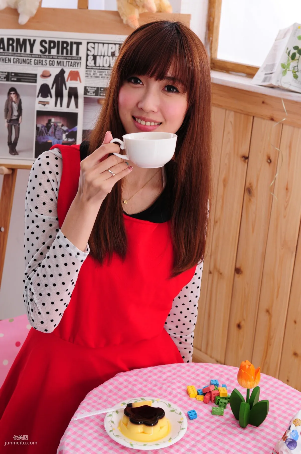 Taiwan Goddess Kila Jingjing, Home Black Stockings Sweet Girl Photo Set photo 14