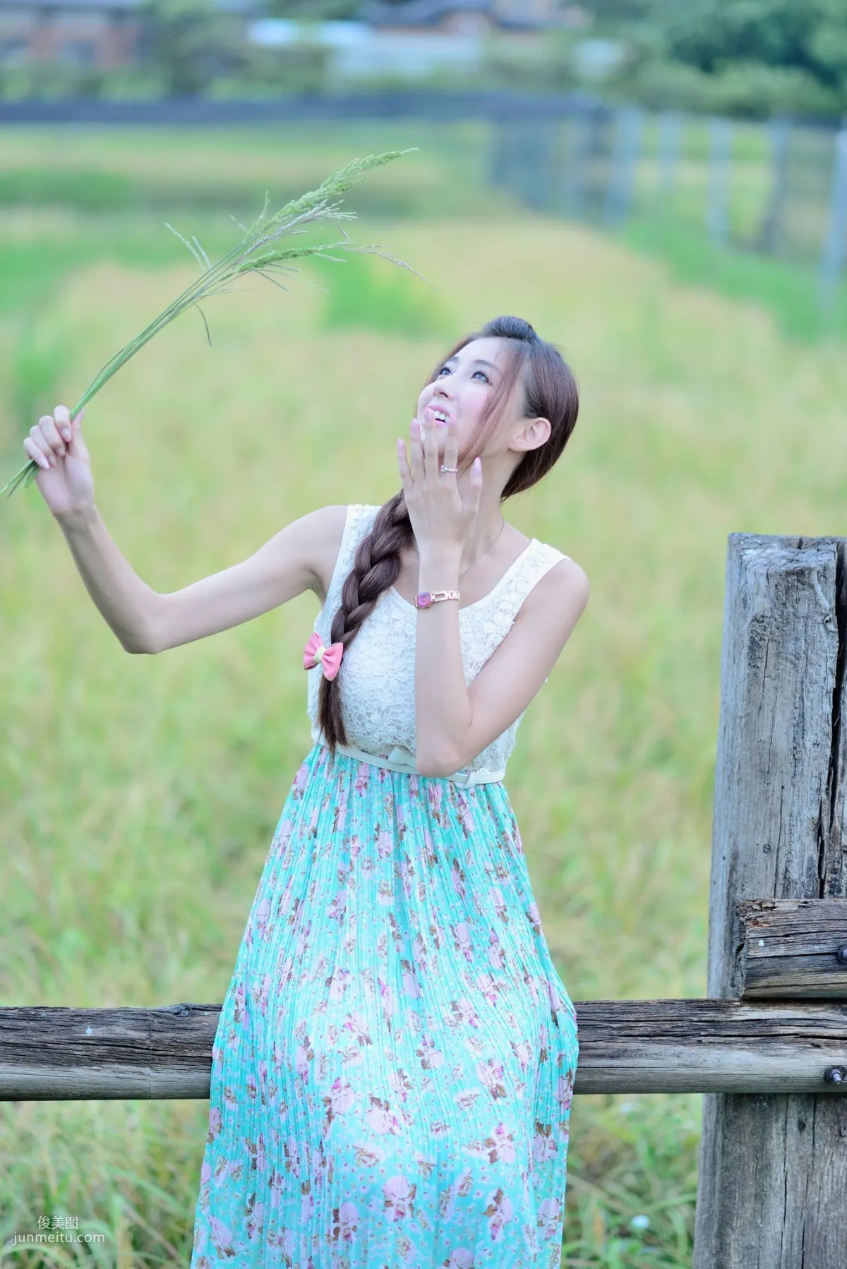 Kila Jingjing / Jin Yunqiao, Fresh and Beautiful Long Dress Outdoor Photo Set photo 11