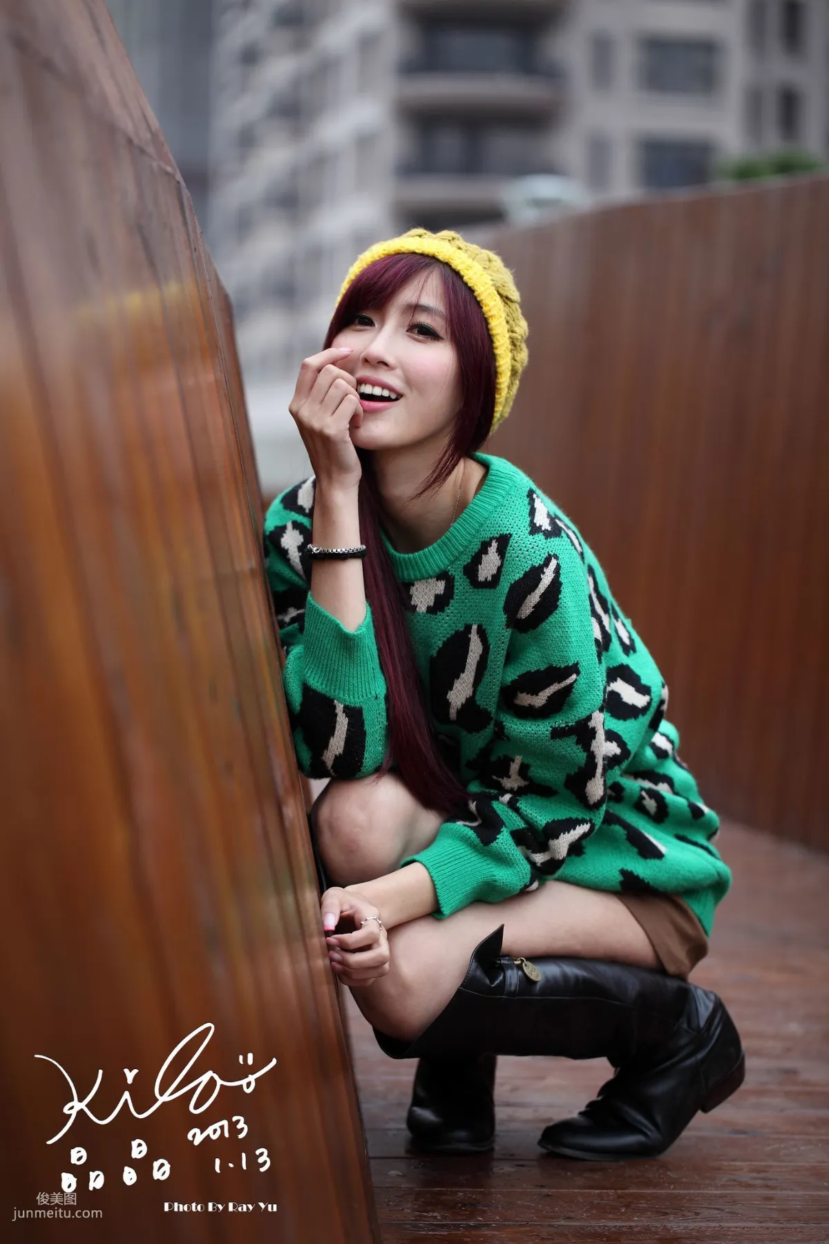 Taiwan Model Liao Tingling/Kila Jingjing, Green Long Coat + Long Boots, Street Snap Photo Set photo 33