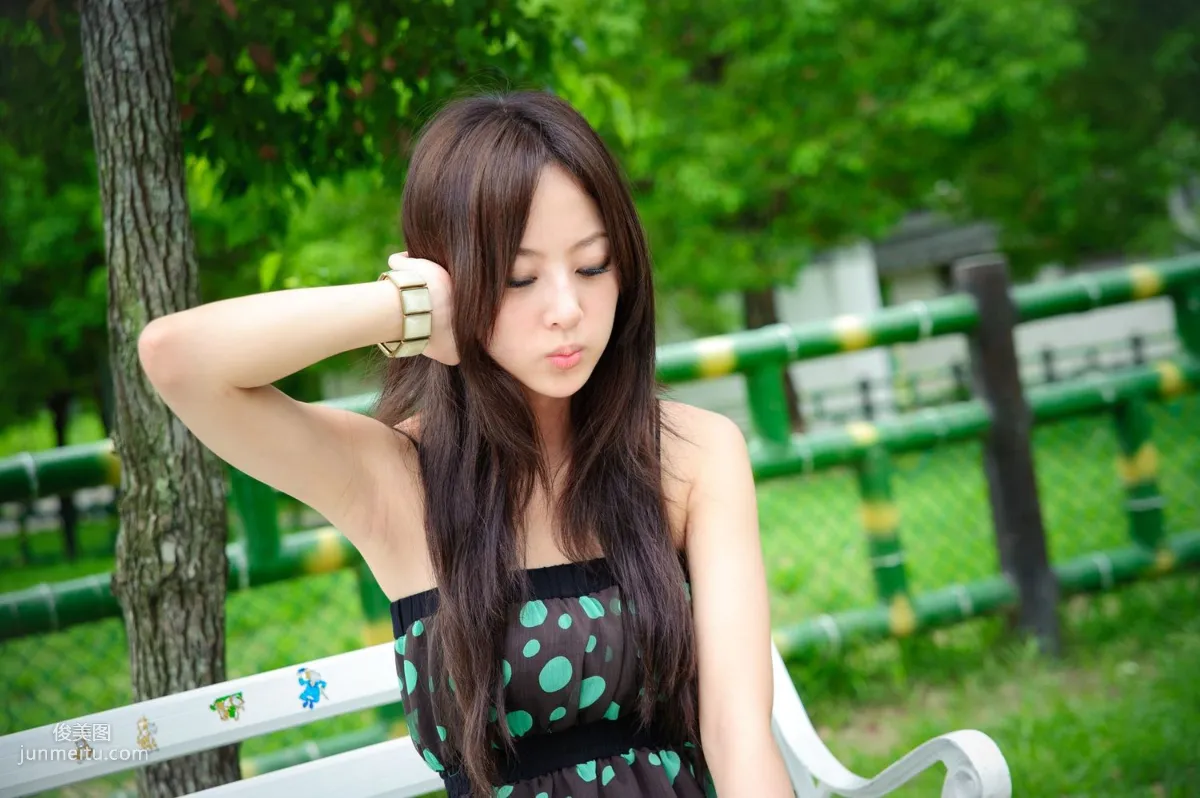 Zhang Kaijie, Yonghe No.4 Park Outdoor Shoot Photo Set photo 18