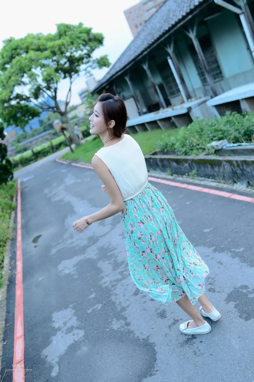 Kila Jingjing / Jin Yunqiao, Fresh and Beautiful Long Dress Outdoor Photo Set photo 30