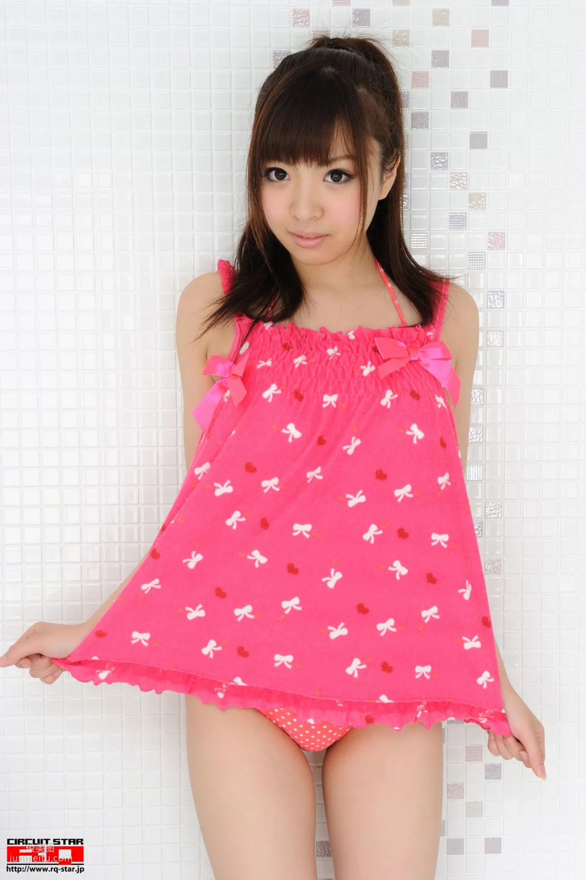 [RQ-STAR] NO.00517 Mayuka Kuroda 黒田萬結花 Swim Suits 寫真集 46