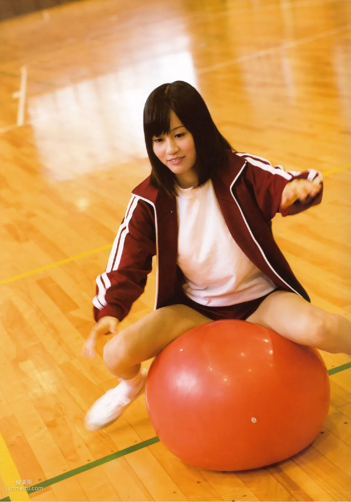 Atsuko Maeda 前田敦子 《In-Tokyo》[PB寫真集] 16