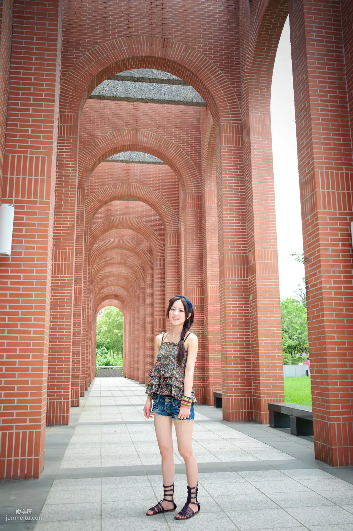 Zhang Kaijie, Yonghe No.4 Park Outdoor Shoot Photo Set photo 50