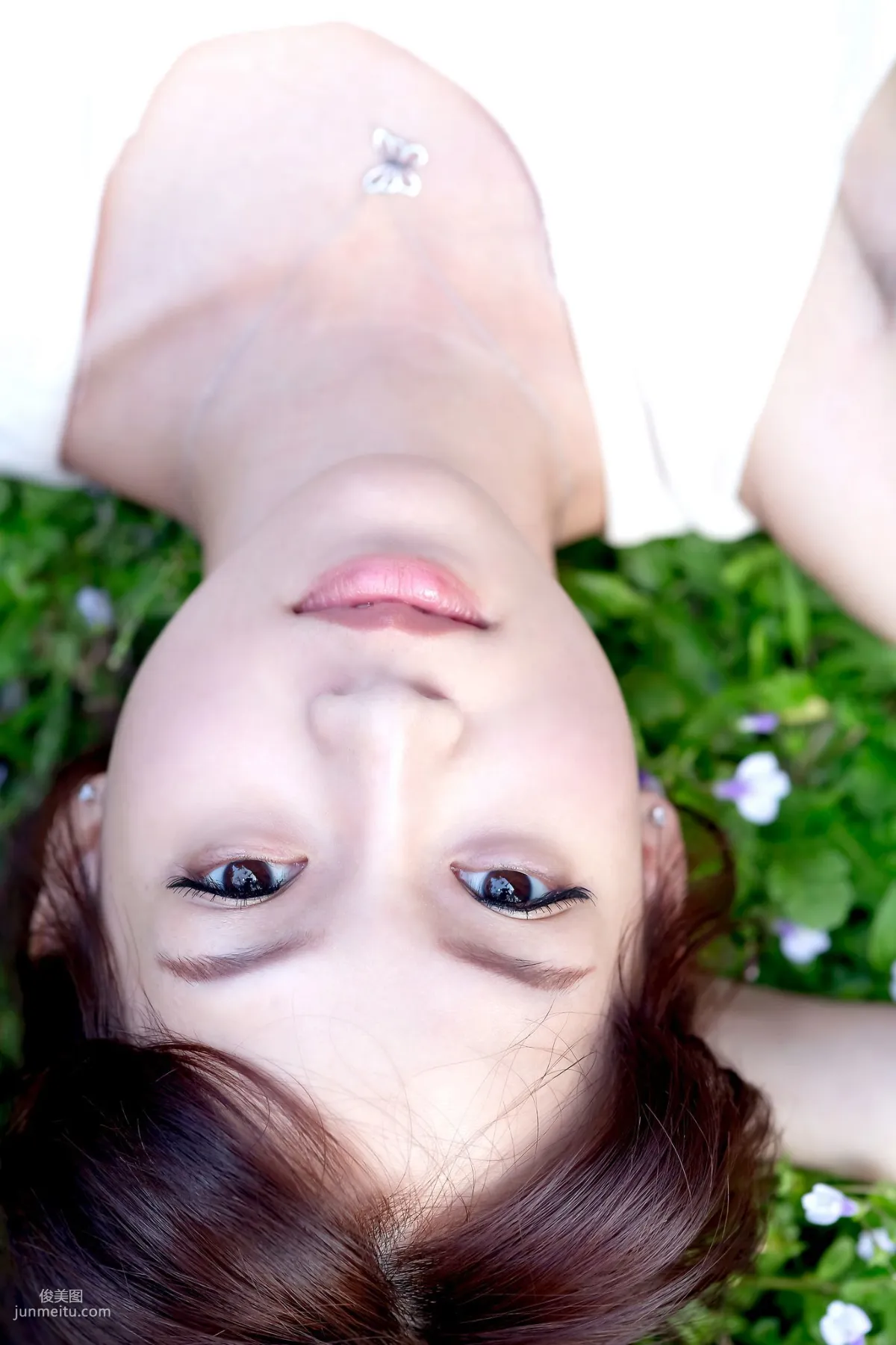 Taiwan Model Ariel, Pure and Cute Outdoor Shoot Photo Set photo 4