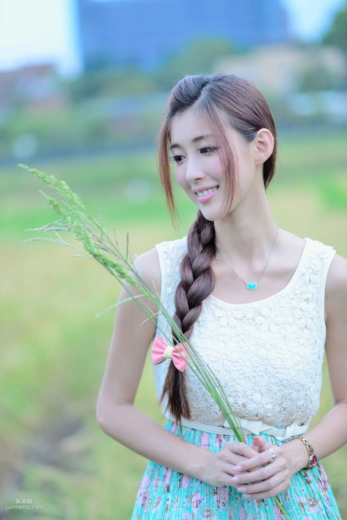 Kila Jingjing / Jin Yunqiao, Fresh and Beautiful Long Dress Outdoor Photo Set photo 24