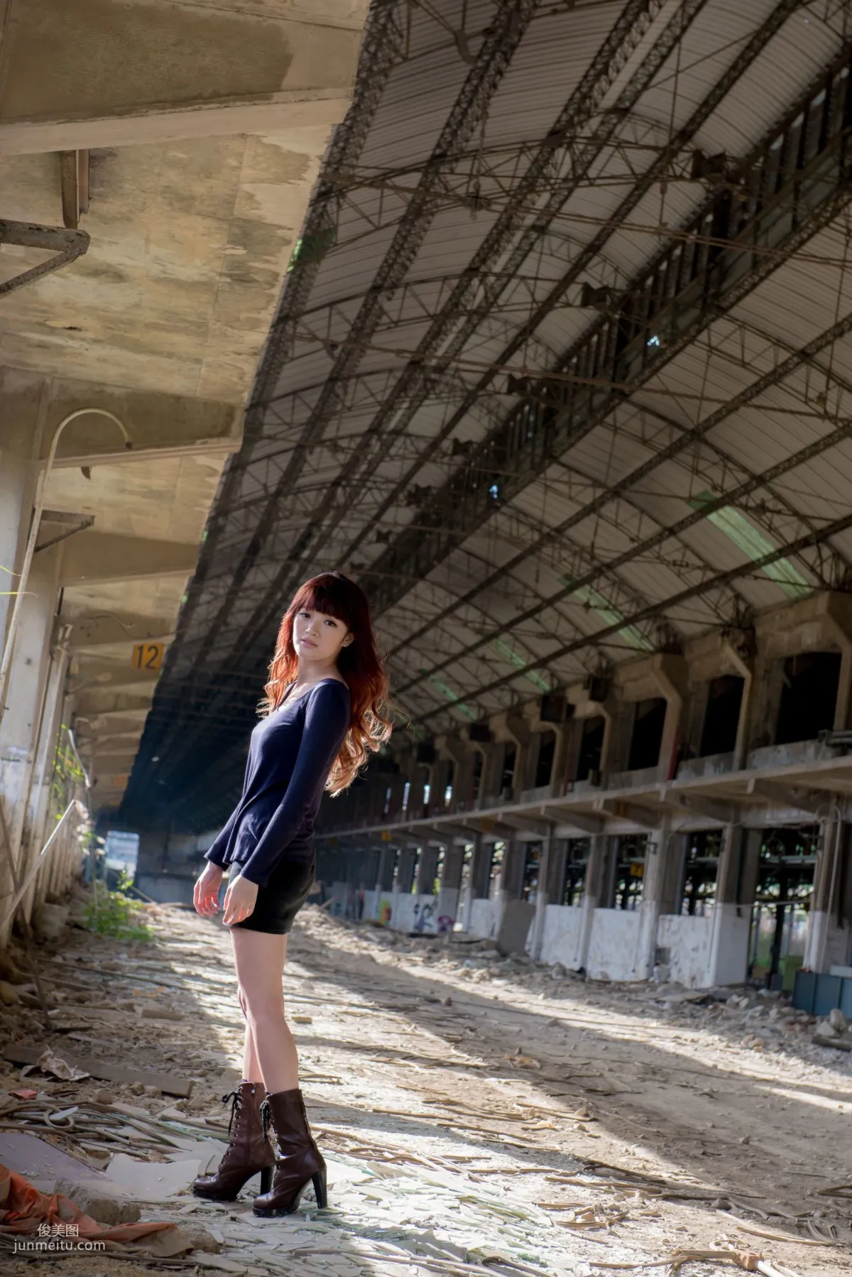 Taiwan Beauty Lin Gangyi Didy, Ruined Station Beautiful Outdoor Shoot, Photo Set photo 10