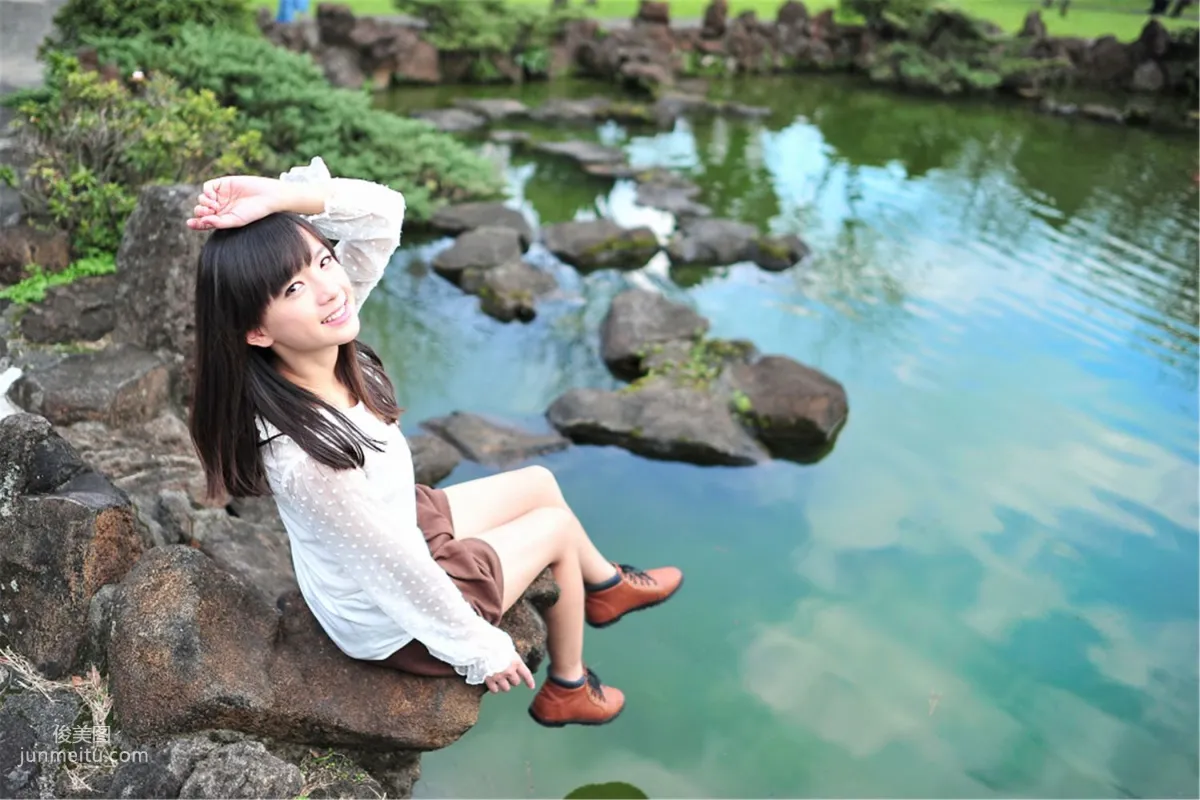 Taiwan Beautiful Girl Xiao Jing (Yu Chengjing), Yat-Sen Park Outdoor Shoot Photo Set photo 15