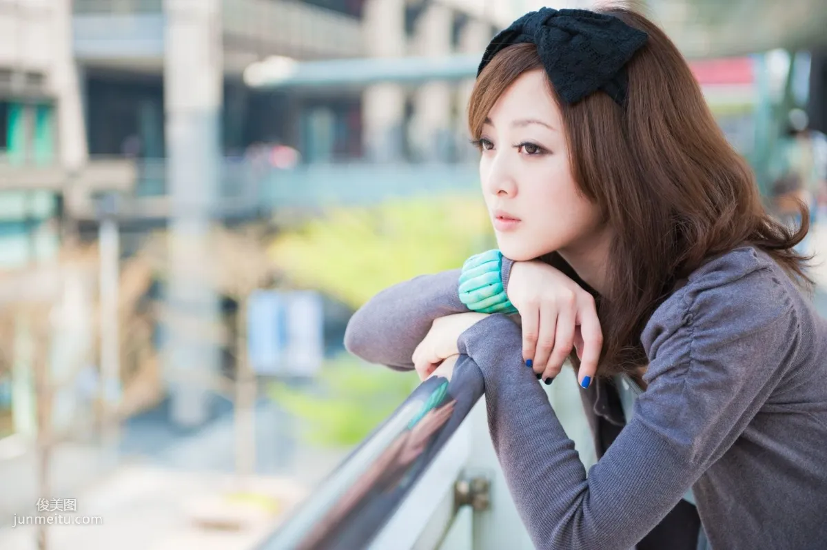 台灣美女果子MM《時裝外拍》寫真集 24