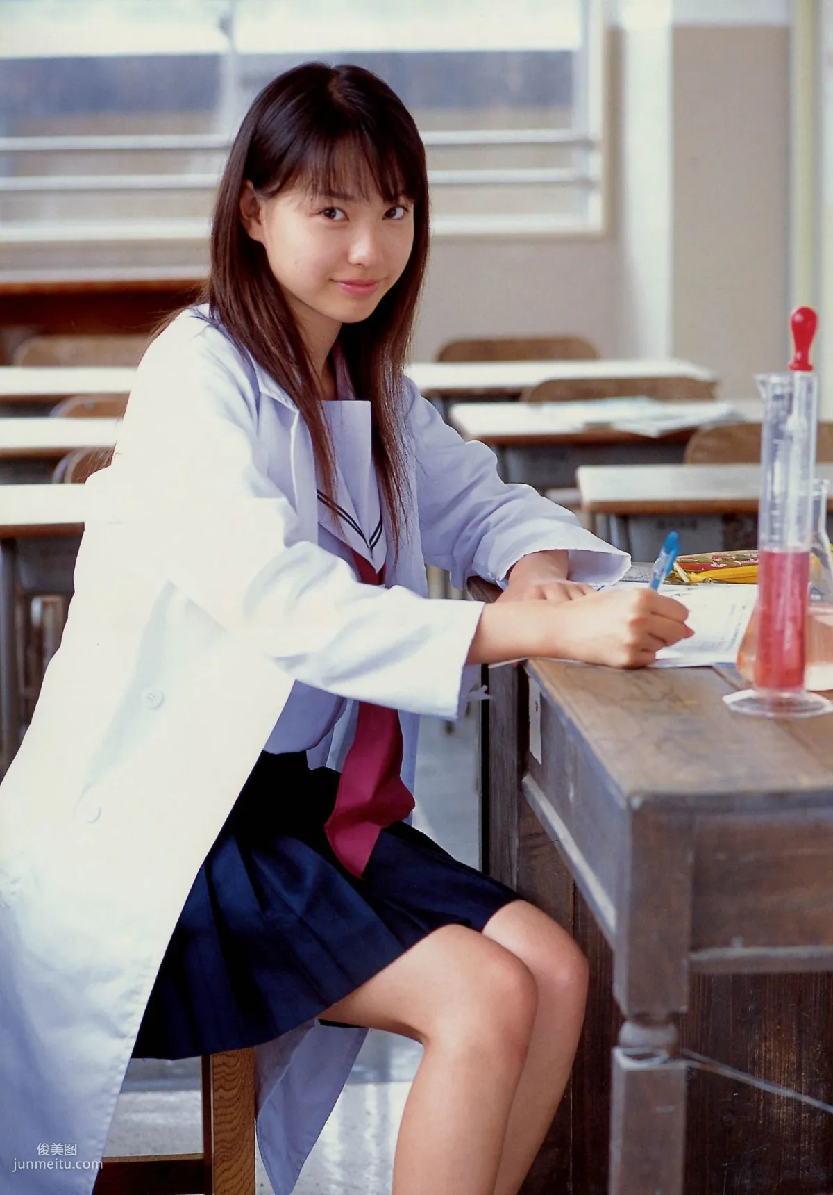 戸田恵梨香 《SANWA MOOK 7 生まれた泉》[PB寫真集] 70
