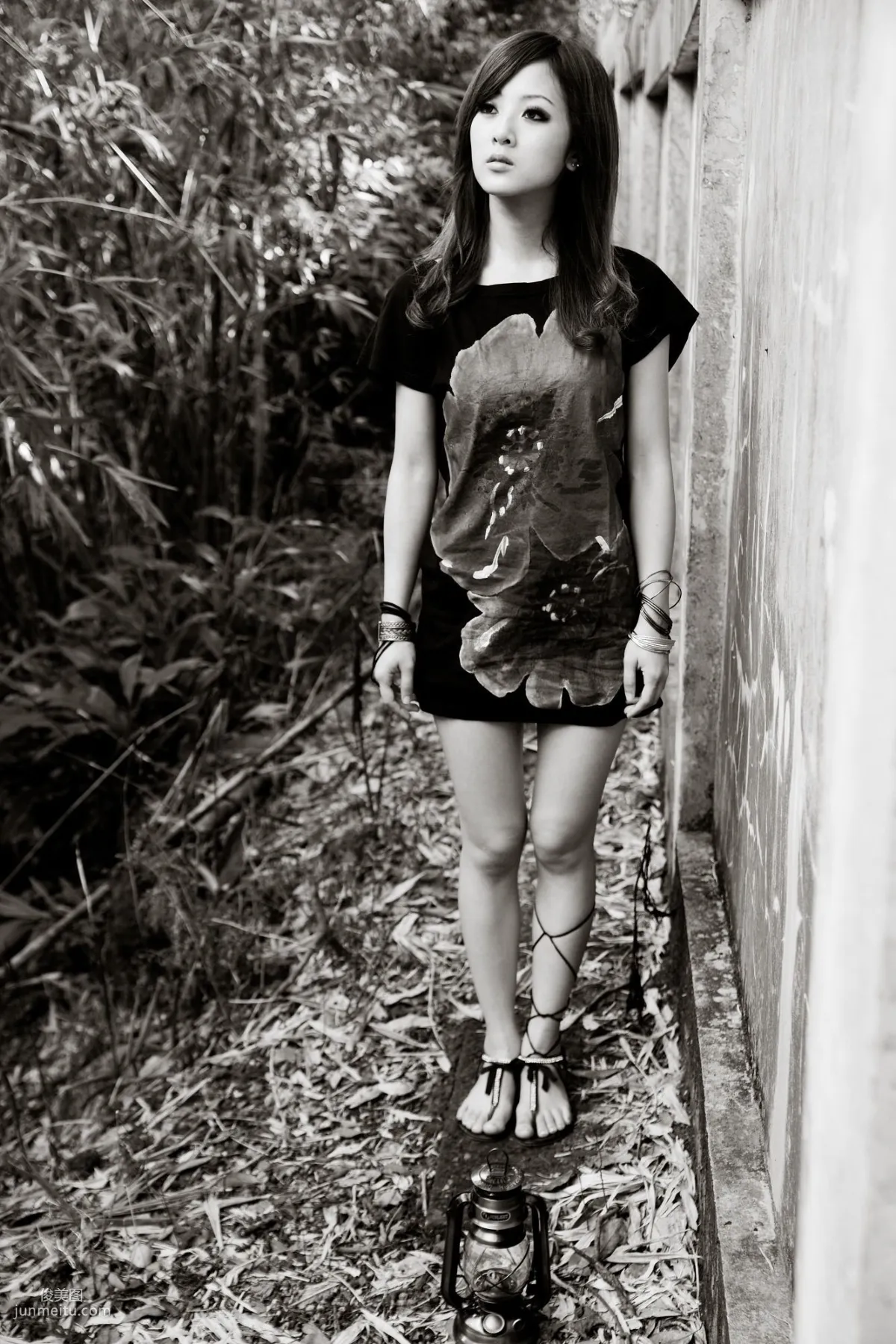 Mikako/Zhang Kaijie White Waltz x Black Obsession Yangmingshan Zhuzihu Outdoor Shoot Photo Set photo 71