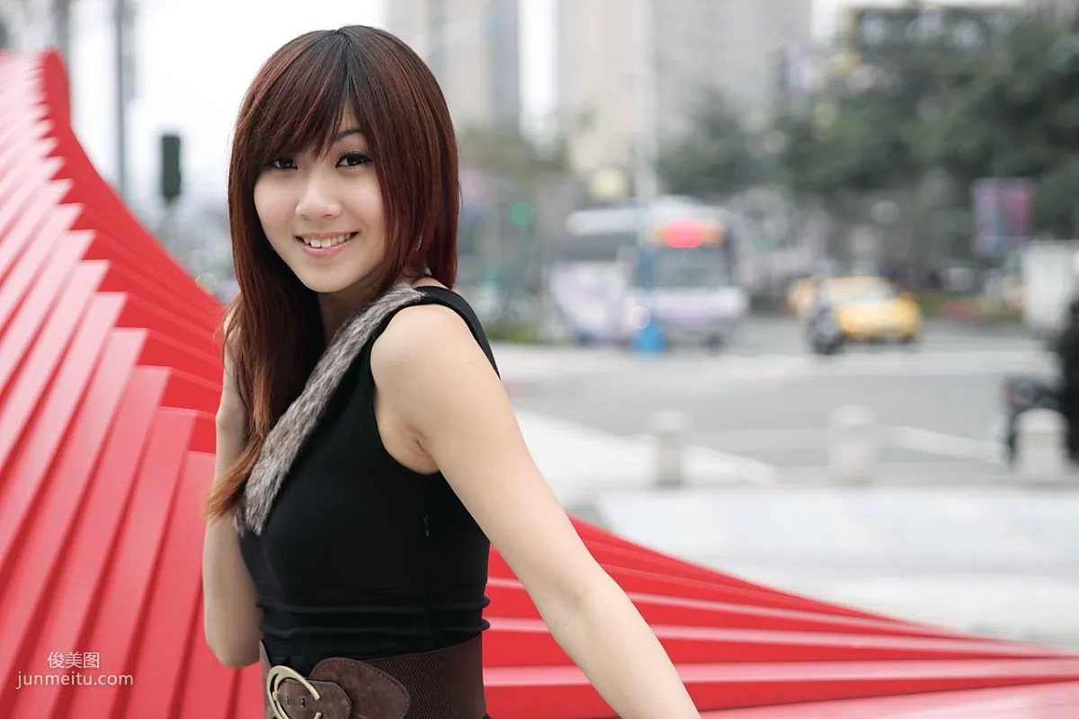 Taiwan Pure Beauty Angel, Black Stockings Street Snap Photos Collection photo 9
