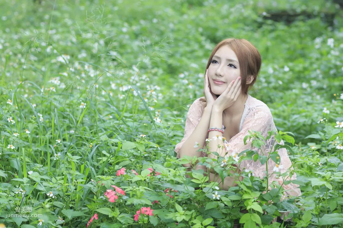 Taiwan Goddess Syuan Zhao Yun, Zhishan Garden Outdoor Photo Set photo 23