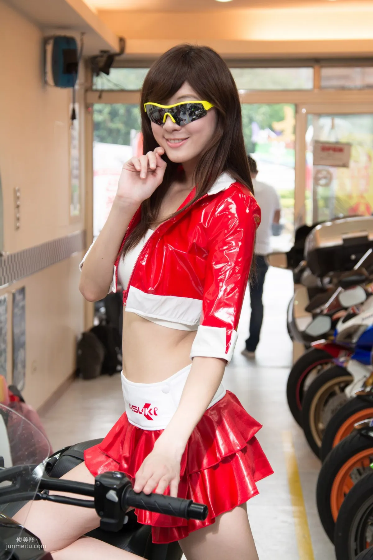 Taiwan Beauty Queena Lin Mojing "Uniform Seduction" Photo Collection photo 56