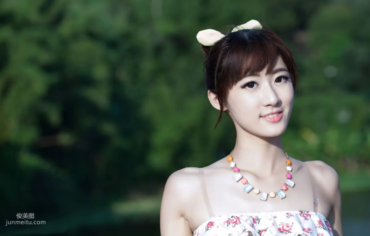 Taiwan Model Queena / Lin Mojing, Park Outdoor Shoot Photo Set photo 9