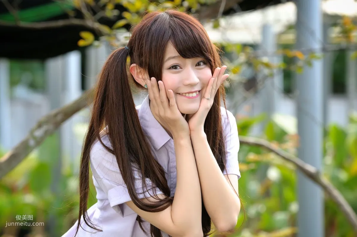 Taiwan Beauty Qiu Yuxuan White, Campus Outdoor Shoot Photo Set photo 18