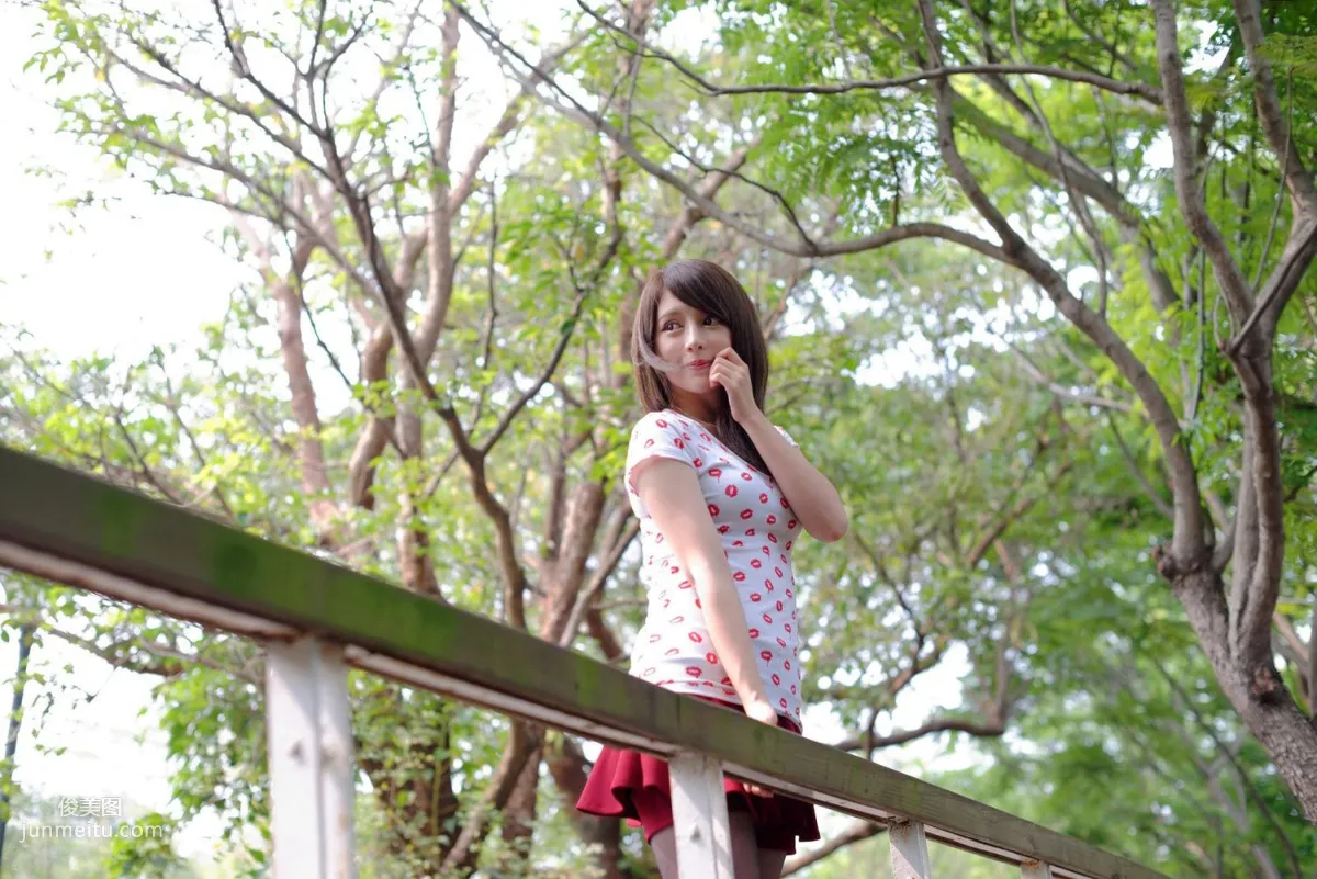 台灣女神張齊郡JULIE《踏青》寫真集 41