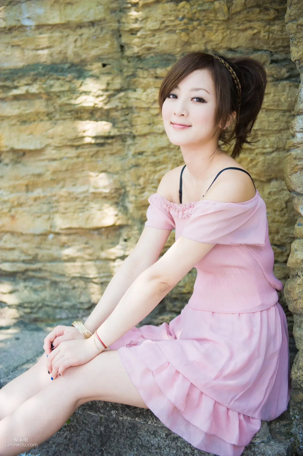 台灣美女果子MM《時裝外拍》寫真集 70