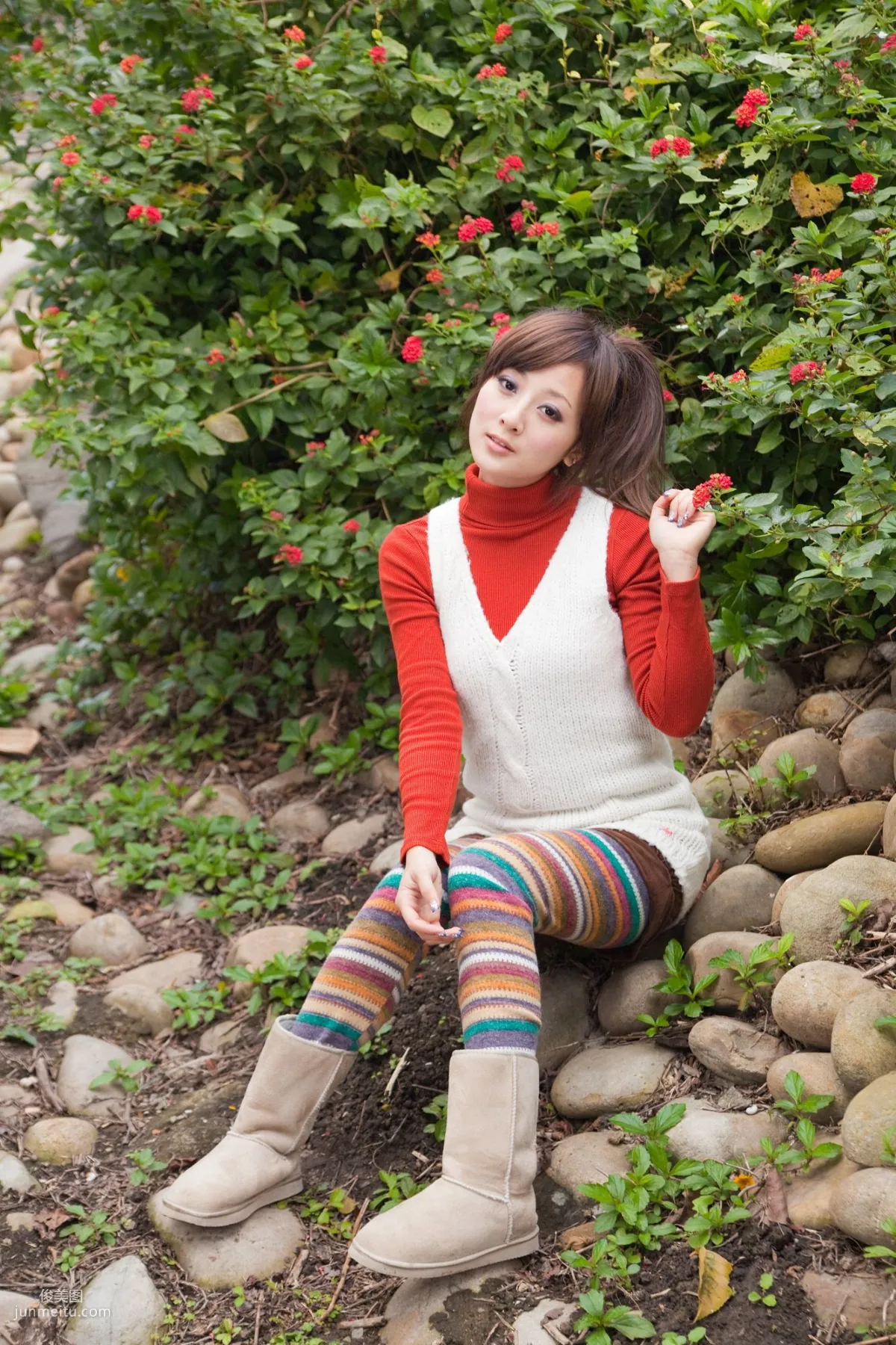 Mikako, Shuangxi Park + Indigenous Park Part I Photo Set photo 59