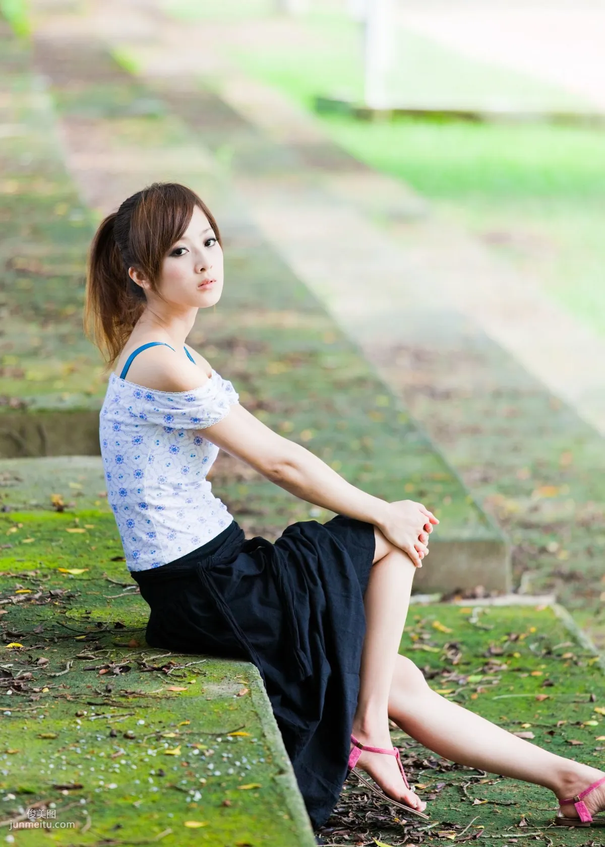 Zhang Kaijie/Mikako 'Zhongxing New Village Outdoor Shoot' Photo Set photo 65