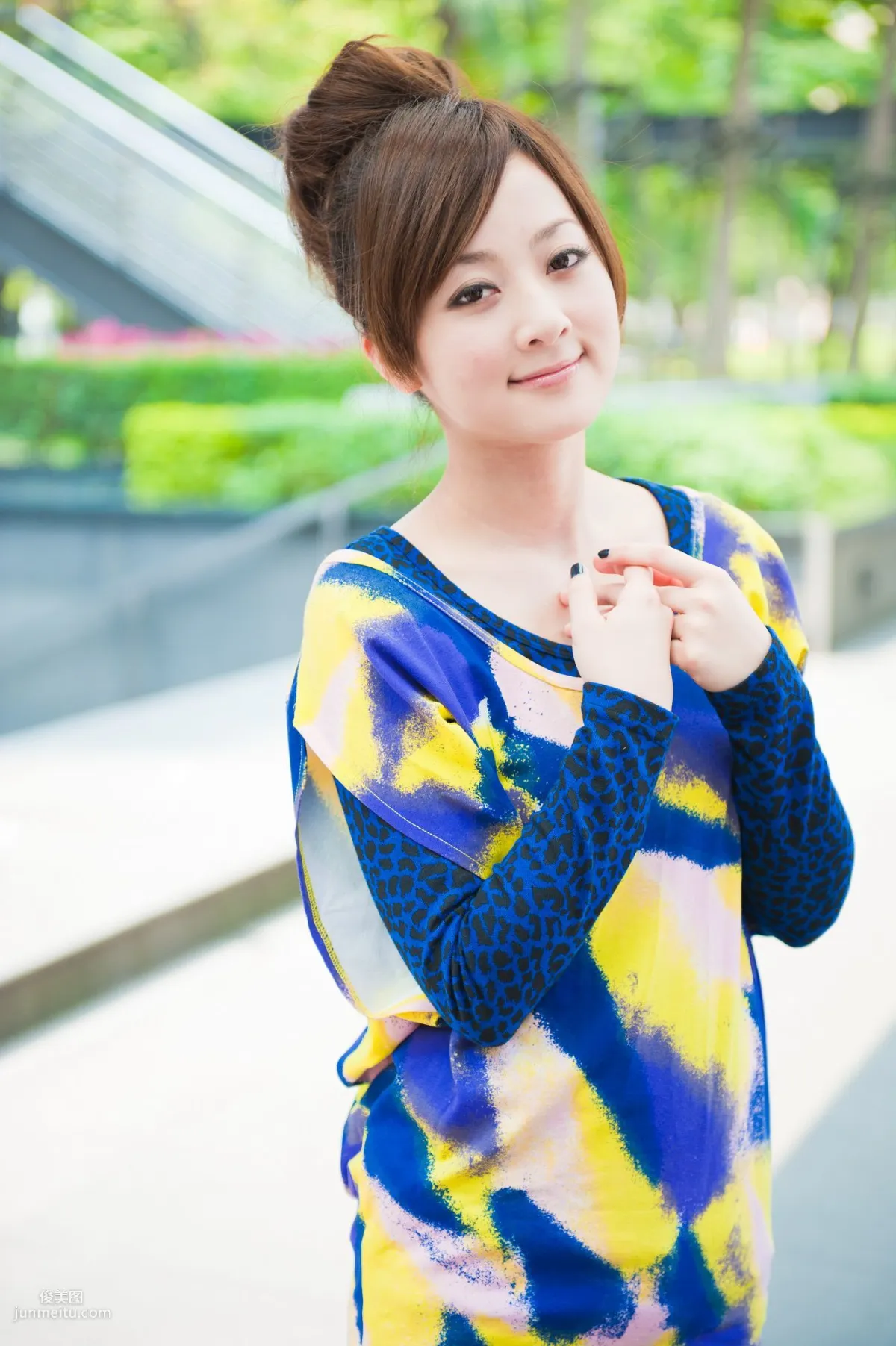 台灣美女果子MM《時裝外拍》寫真集 63