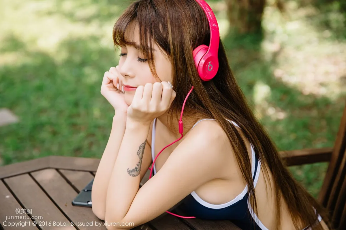 Xia Meijiang Vietnam Dalat Travel Shoot Maid Outfit + School Swimsuit [Boluoshe] Vol.084 Photo Set photo 28