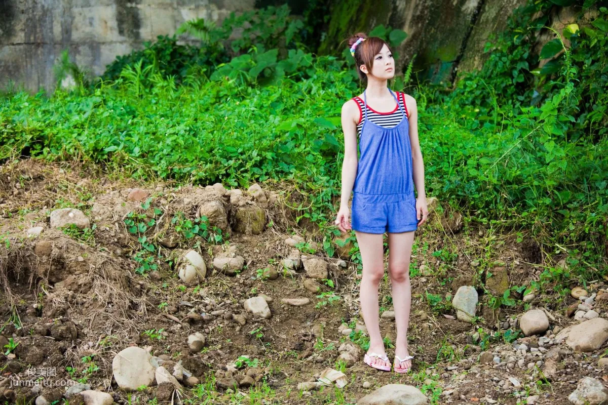 Zhang Kaijie/Mikako 'Zhongxing New Village Outdoor Shoot' Photo Set photo 96