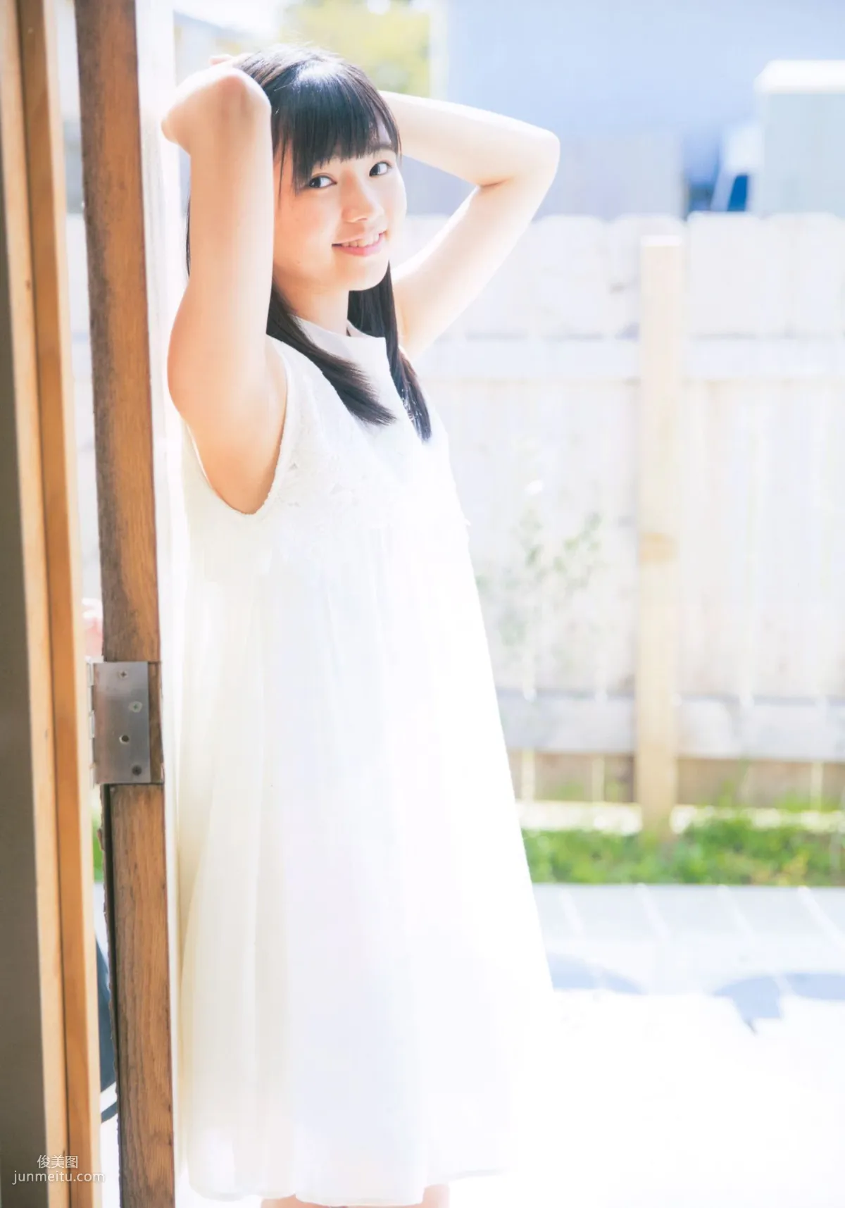 浜浦彩乃《Kobushi Factory 浜浦彩乃》 [PB写真集] 2