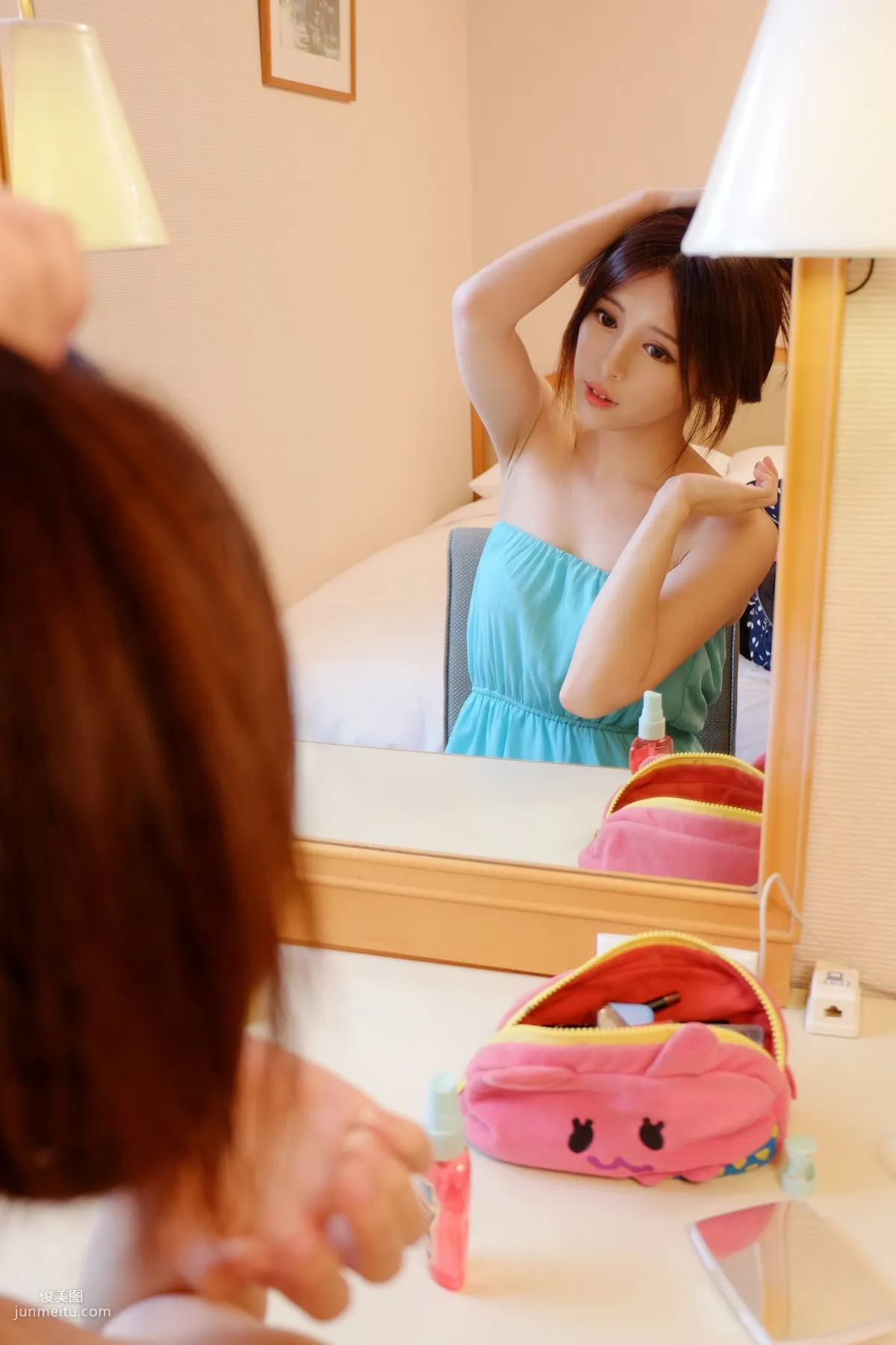 台灣正妹張齊郡JULIE《化妝鏡旁的女神》寫真集 49