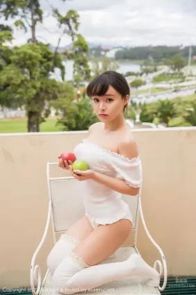 柳侑绮Sevenbaby《越南大叻旅拍》蕾絲裝+SM誘惑 [BoLoli波蘿社] Vol.088 寫真集