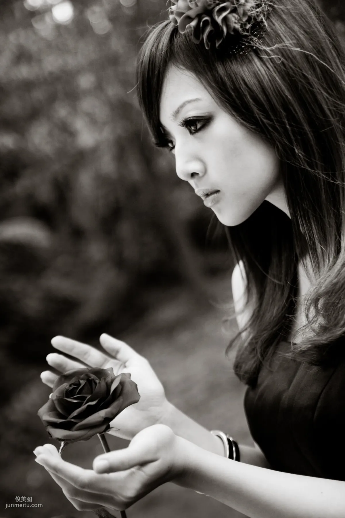 Mikako/Zhang Kaijie White Waltz x Black Obsession Yangmingshan Zhuzihu Outdoor Shoot Photo Set photo 115