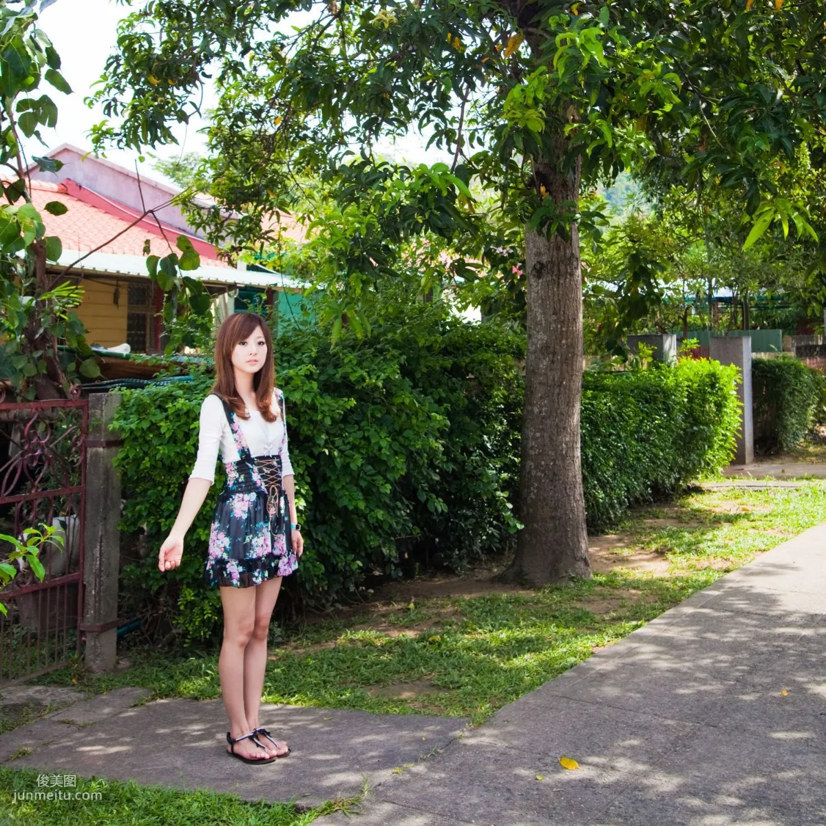 Zhang Kaijie/Mikako 'Zhongxing New Village Outdoor Shoot' Photo Set photo 4