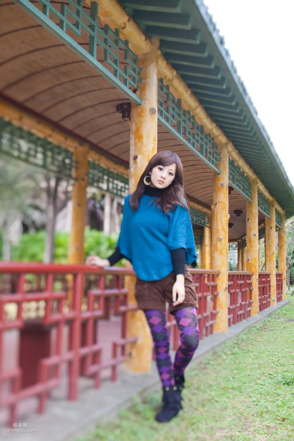 Mikako, Shuangxi Park + Indigenous Park Part I Photo Set photo 10