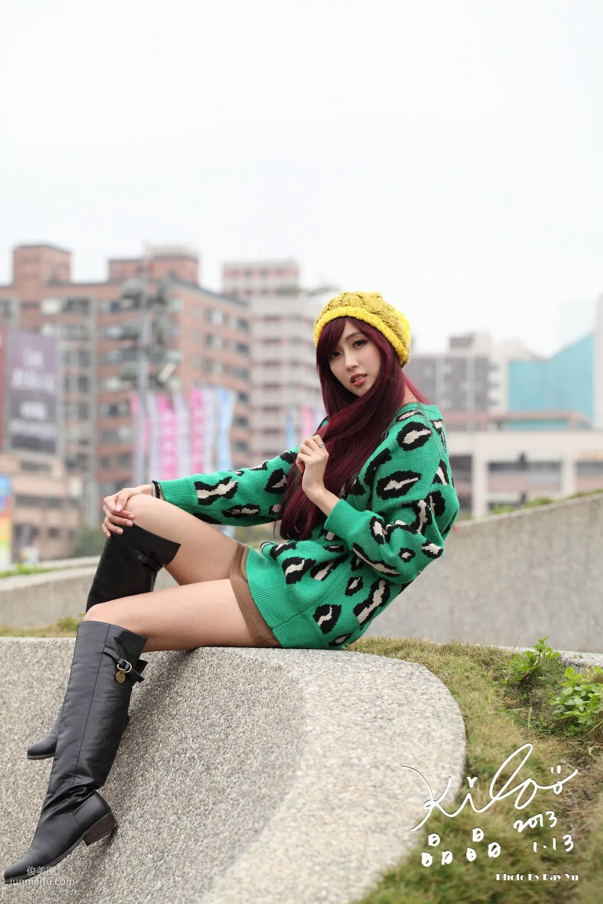 Taiwan Model Liao Tingling/Kila Jingjing, Green Long Coat + Long Boots, Street Snap Photo Set photo 17