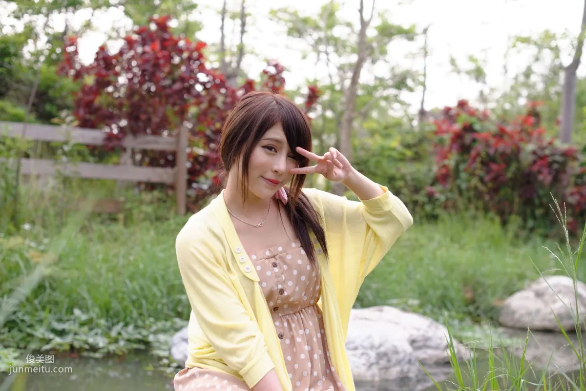台灣女神張齊郡JULIE《踏青》寫真集 46
