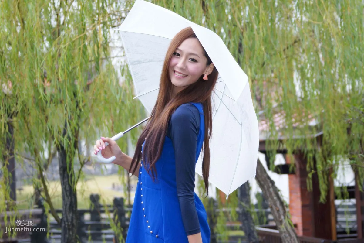 Winnie小雪/莊詠惠《泰安古厝外拍》寫真集 6