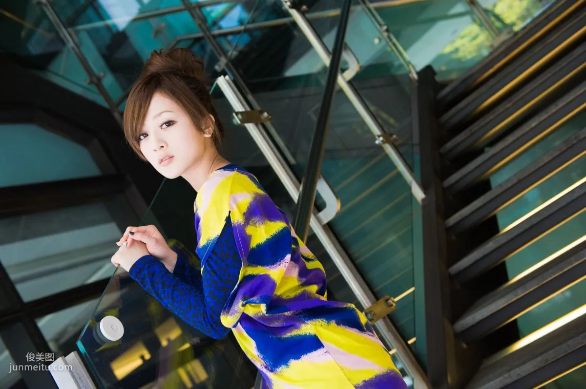 台灣美女果子MM《時裝外拍》寫真集 32