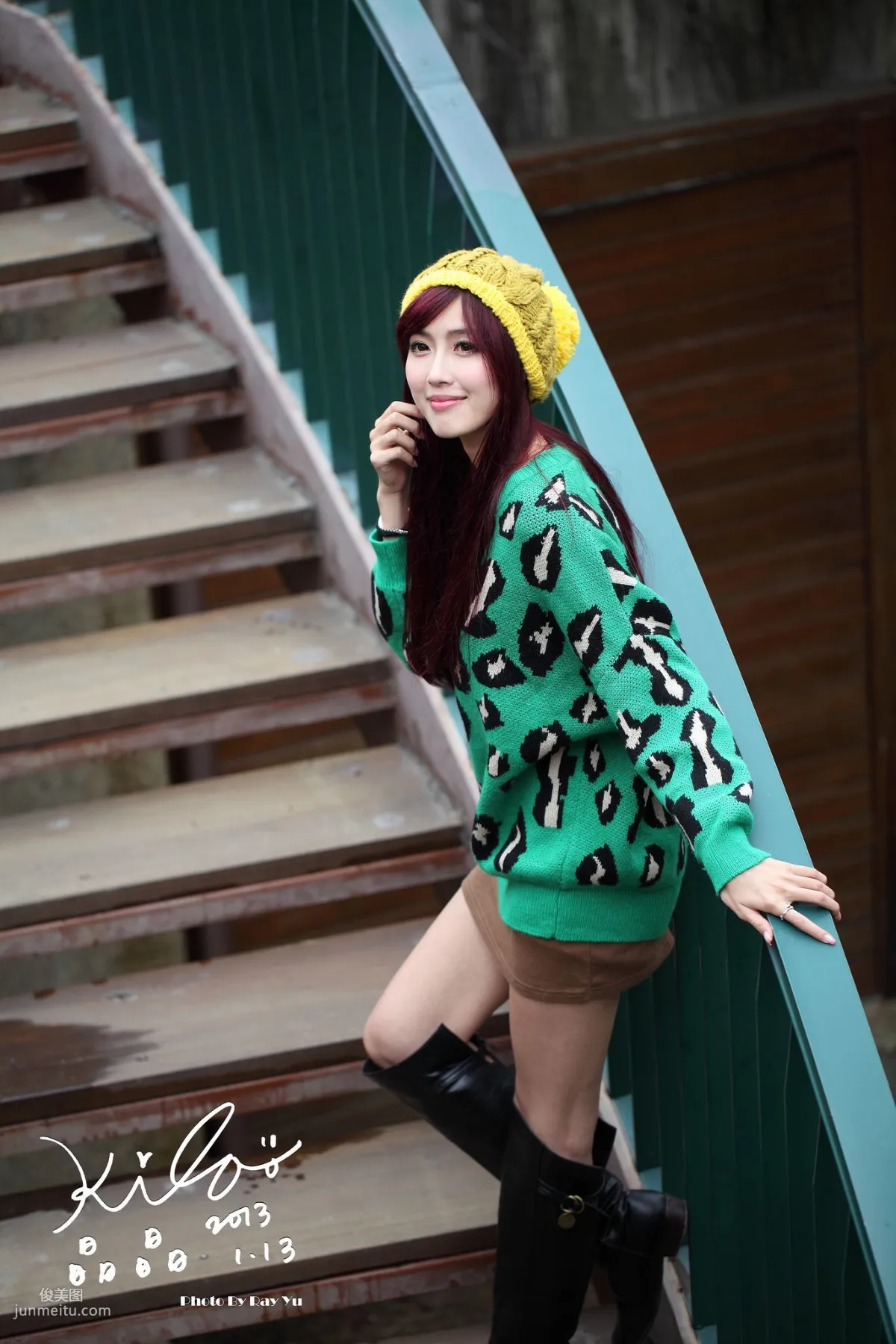 Taiwan Model Liao Tingling/Kila Jingjing, Green Long Coat + Long Boots, Street Snap Photo Set photo 30