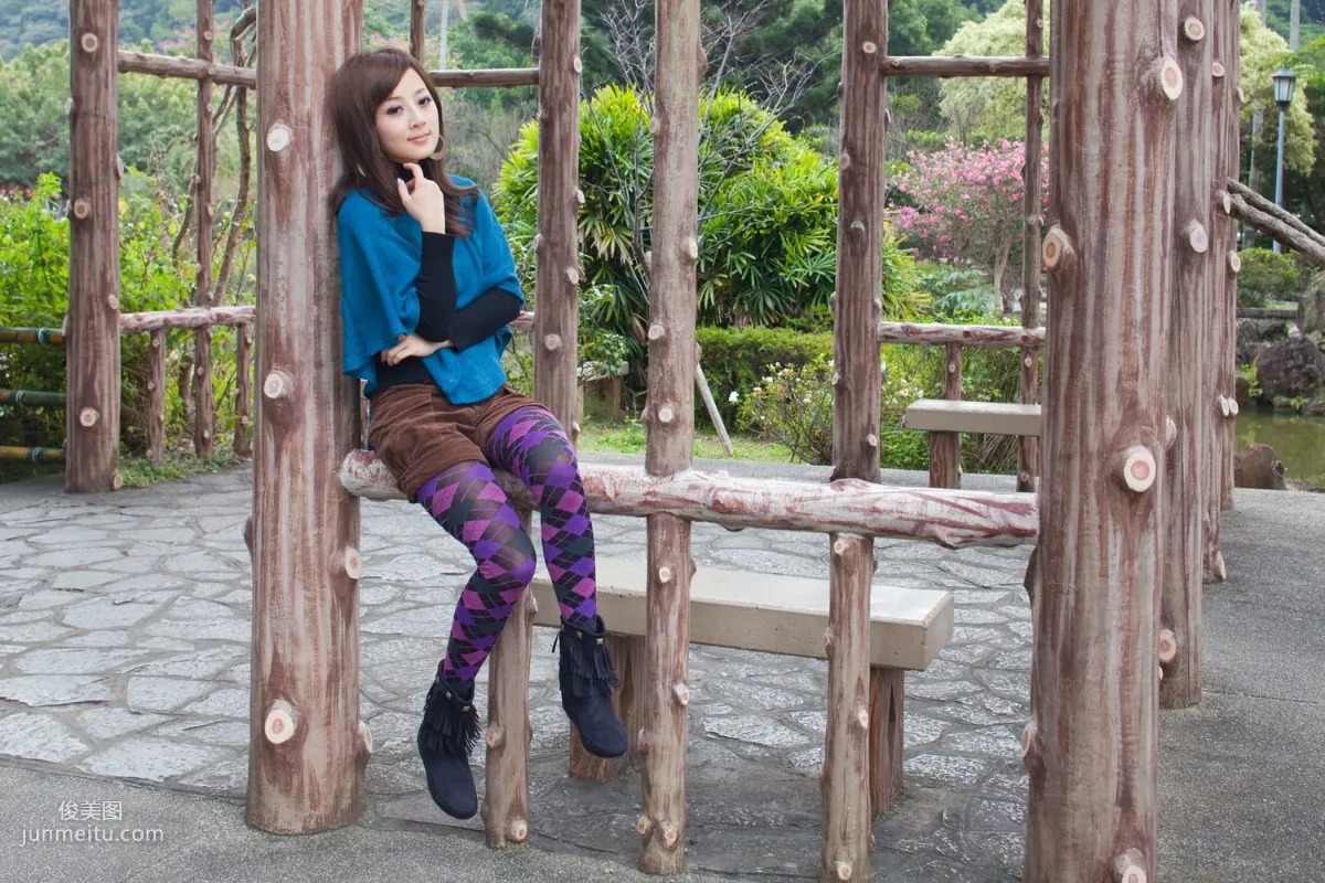 Mikako, Shuangxi Park + Indigenous Park Part I Photo Set photo 12