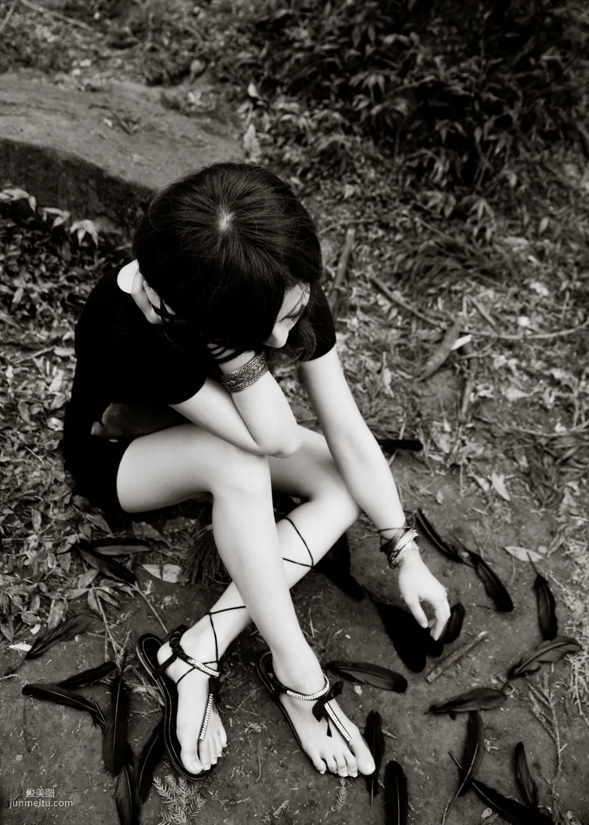 Mikako/Zhang Kaijie White Waltz x Black Obsession Yangmingshan Zhuzihu Outdoor Shoot Photo Set photo 81