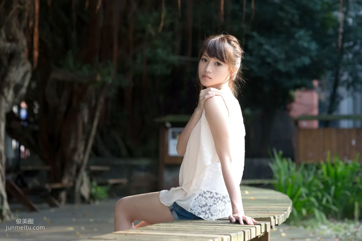 Taiwan Model Ariel, Pure and Cute Outdoor Shoot Photo Set photo 11