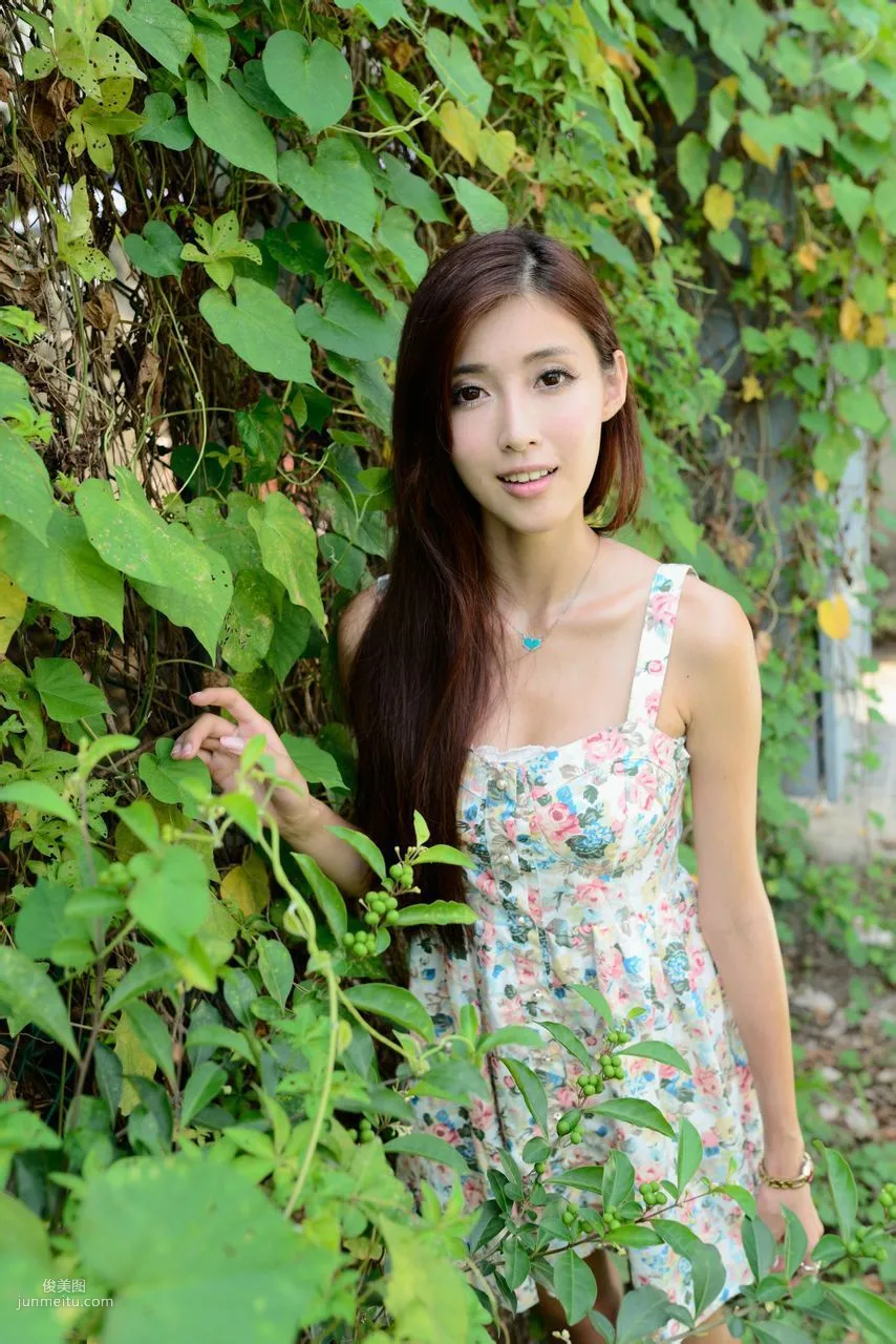 Kila Jingjing/Jin Yunqiao, Street Snap Suspender Dress Series Photo Set photo 21
