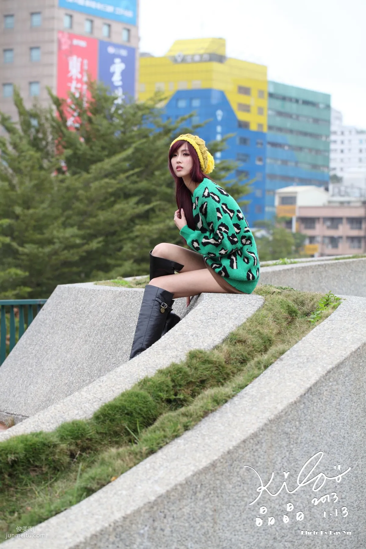 Taiwan Model Liao Tingling/Kila Jingjing, Green Long Coat + Long Boots, Street Snap Photo Set photo 14