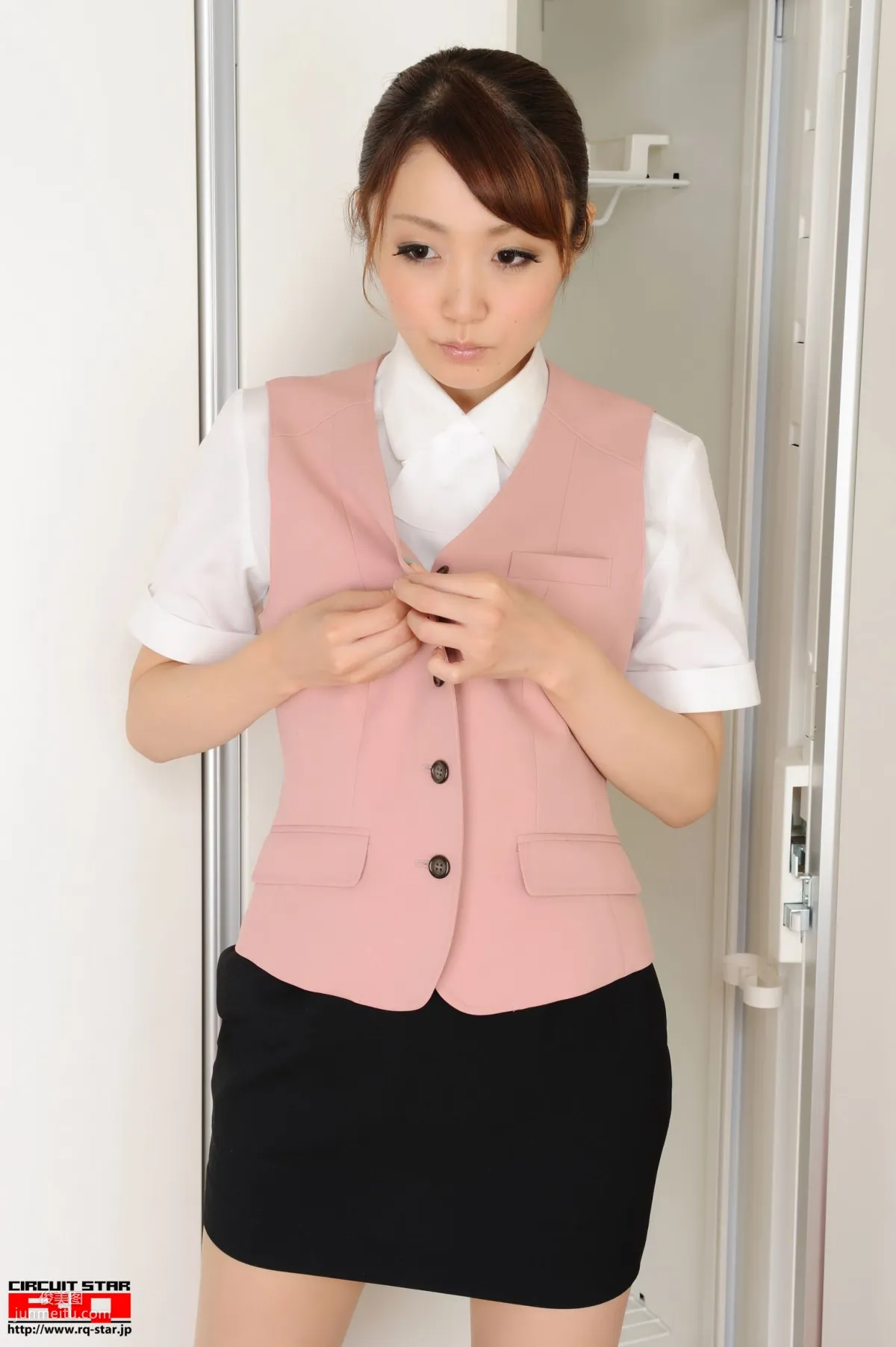 [RQ-STAR] NO.00525 Yukina Masaki 真先由紀奈 Office Lady 寫真集 69