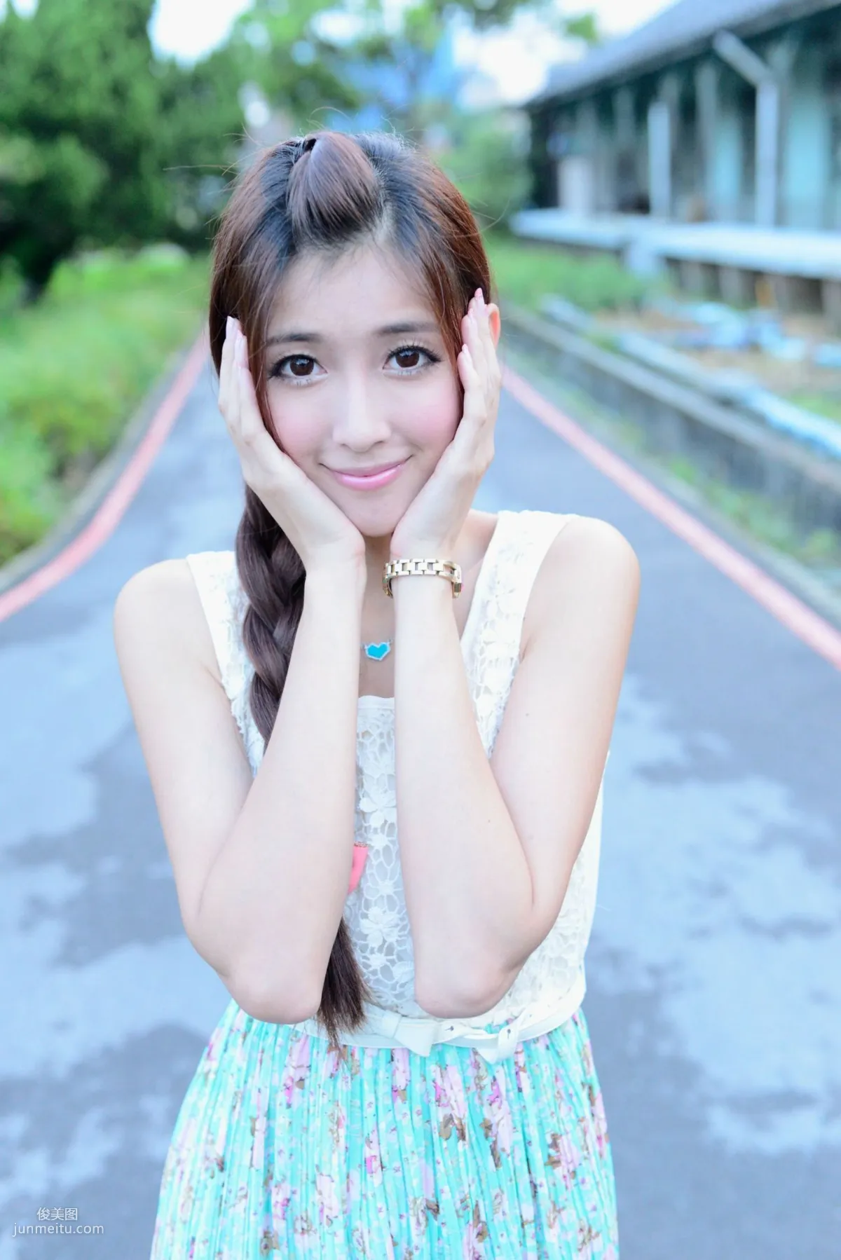 Kila Jingjing / Jin Yunqiao, Fresh and Beautiful Long Dress Outdoor Photo Set photo 31