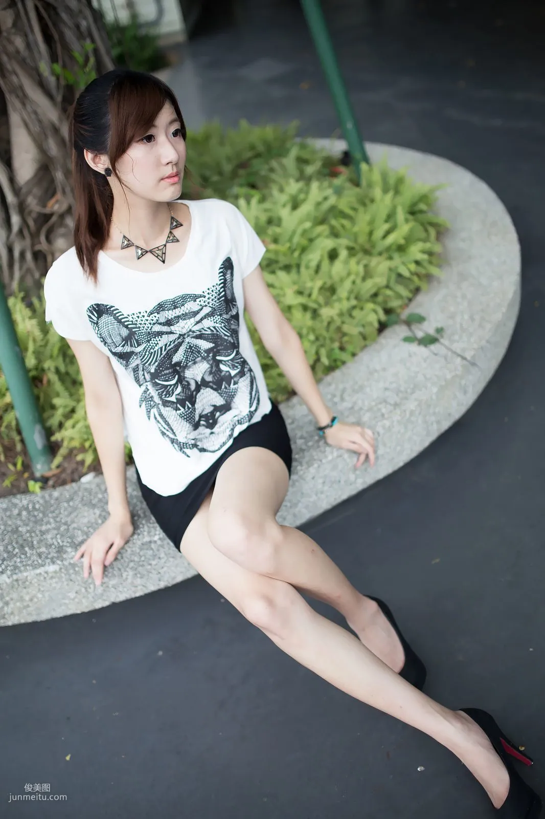 Taiwan Model Queena / Lin Mojing, Park Outdoor Shoot Photo Set photo 36