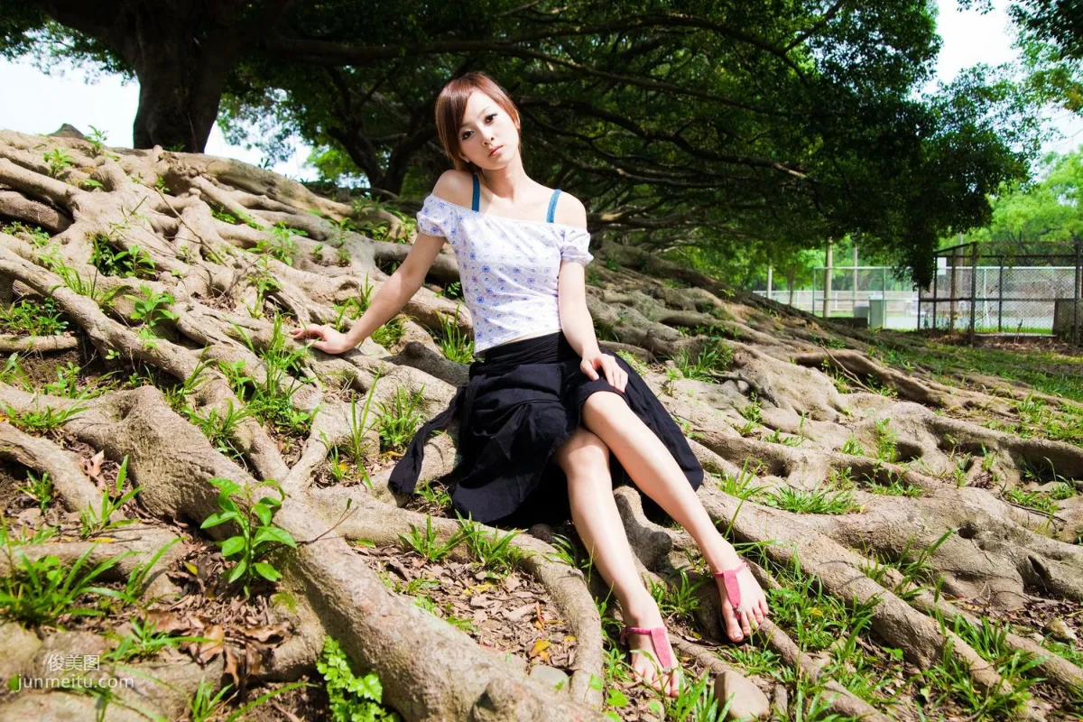 Zhang Kaijie/Mikako 'Zhongxing New Village Outdoor Shoot' Photo Set photo 58