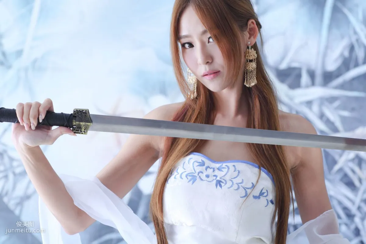 Winnie Xiaoxue / Zhuang Wenni, Ancient Costume Beauty Photo Set photo 14