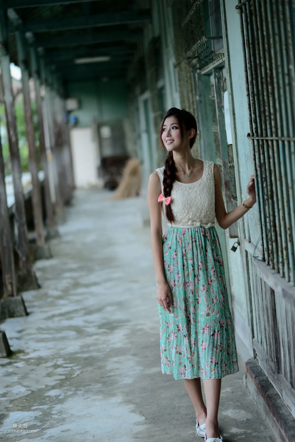 Kila Jingjing / Jin Yunqiao, Fresh and Beautiful Long Dress Outdoor Photo Set photo 5
